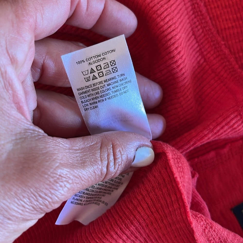 Lucky Brand Red Crewneck waffle Henley, large - Picture 4 of 5